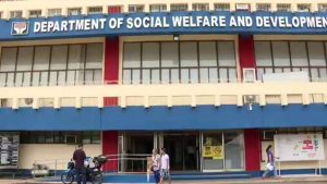 DSWD pinabulaanan ang ‘overpriced’ na food pack