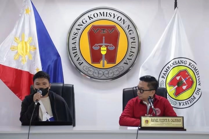 Pulis inireklamo sa umano’y pananakit, banta sa estudyante