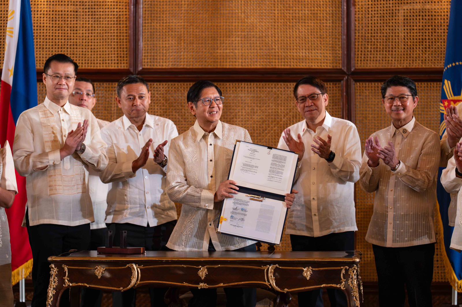 Marcos signs expanded Free College law