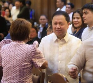 Remulla brothers pupunta sa France para tugisin si Zaldy Co