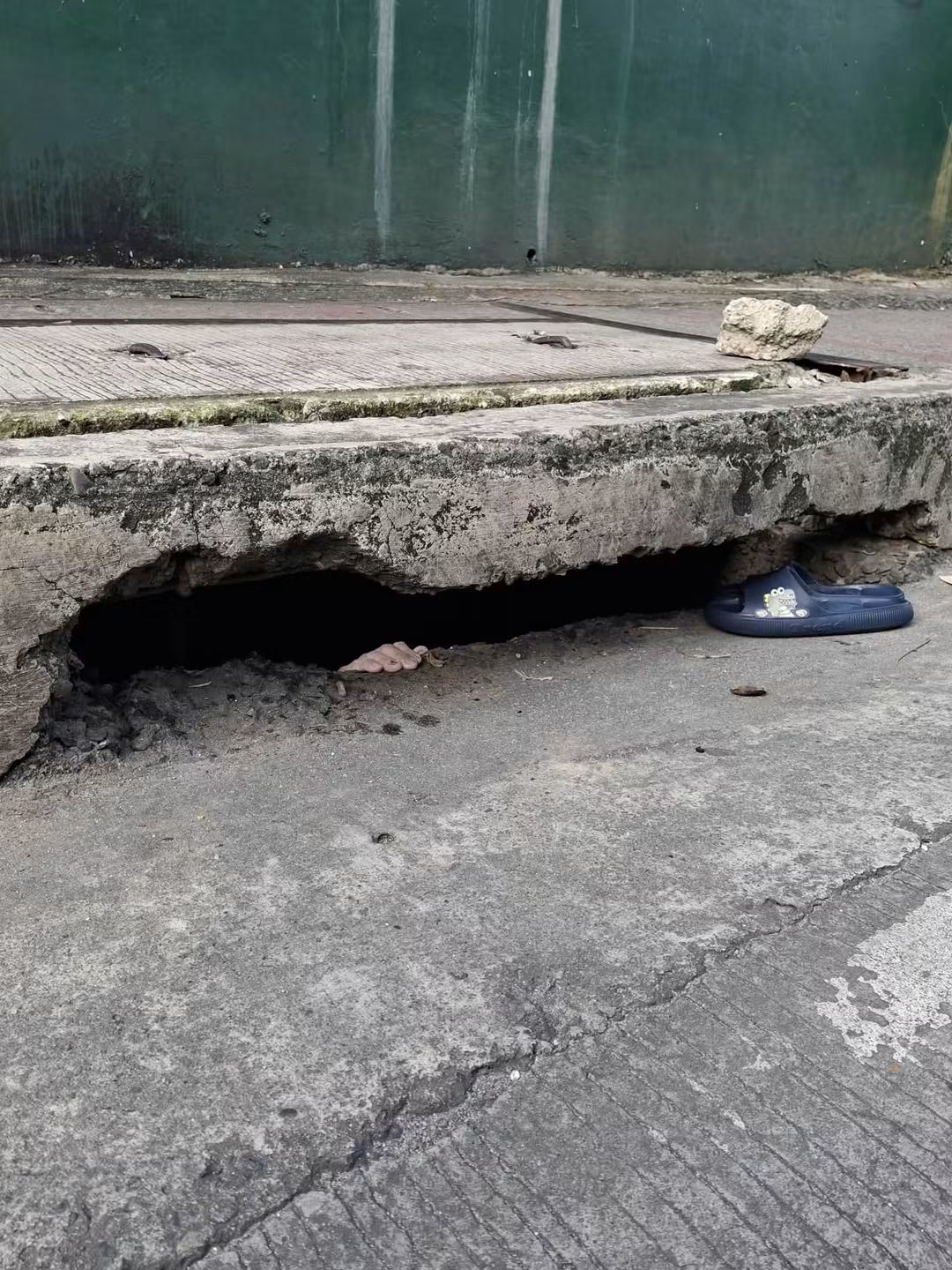 alaki, tumalon sa ilog matapos makitang may kasamang iba ang asawa
