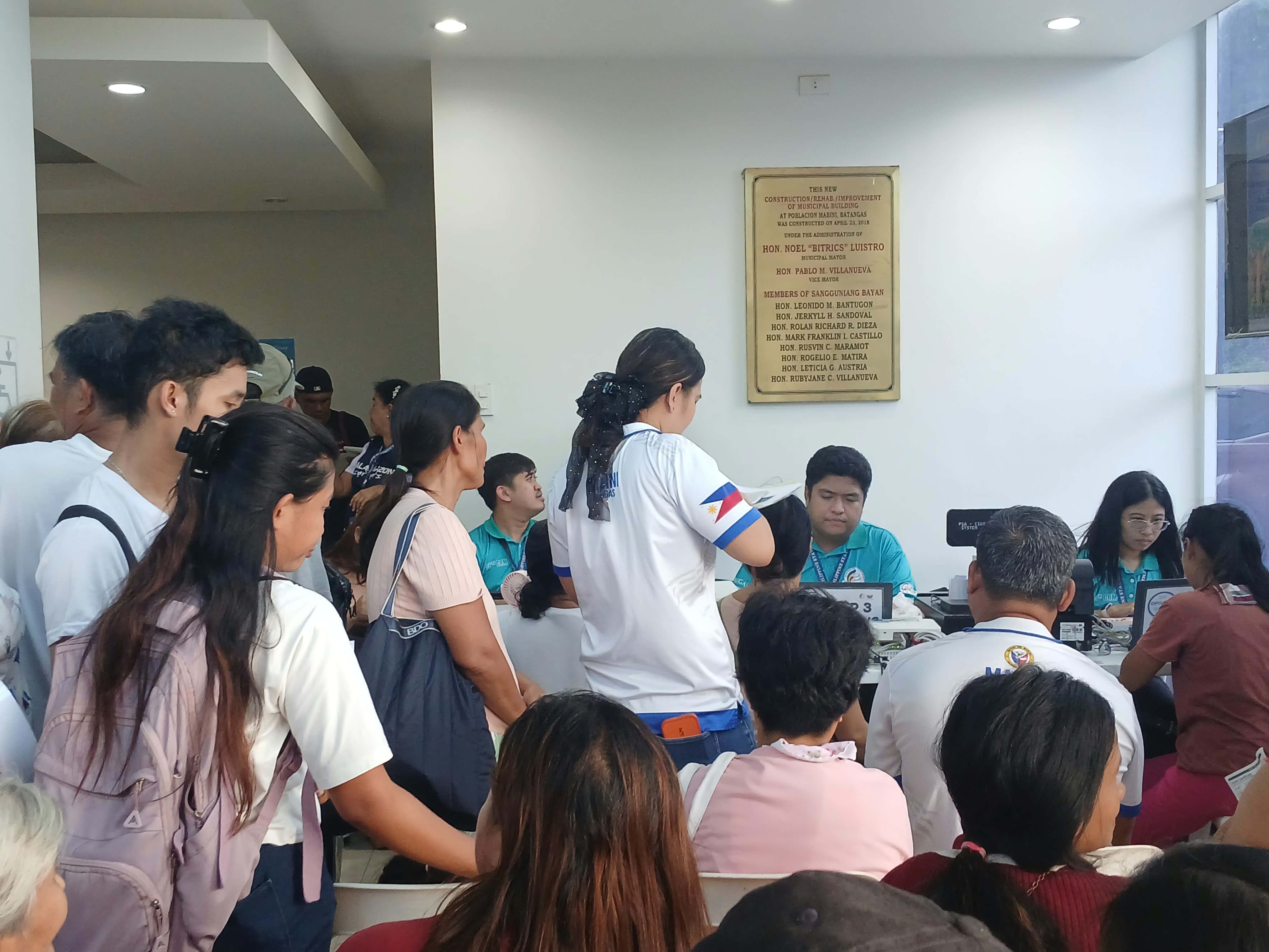 PSA CALABARZON brings Civil Registration Services closer to Mabini residents